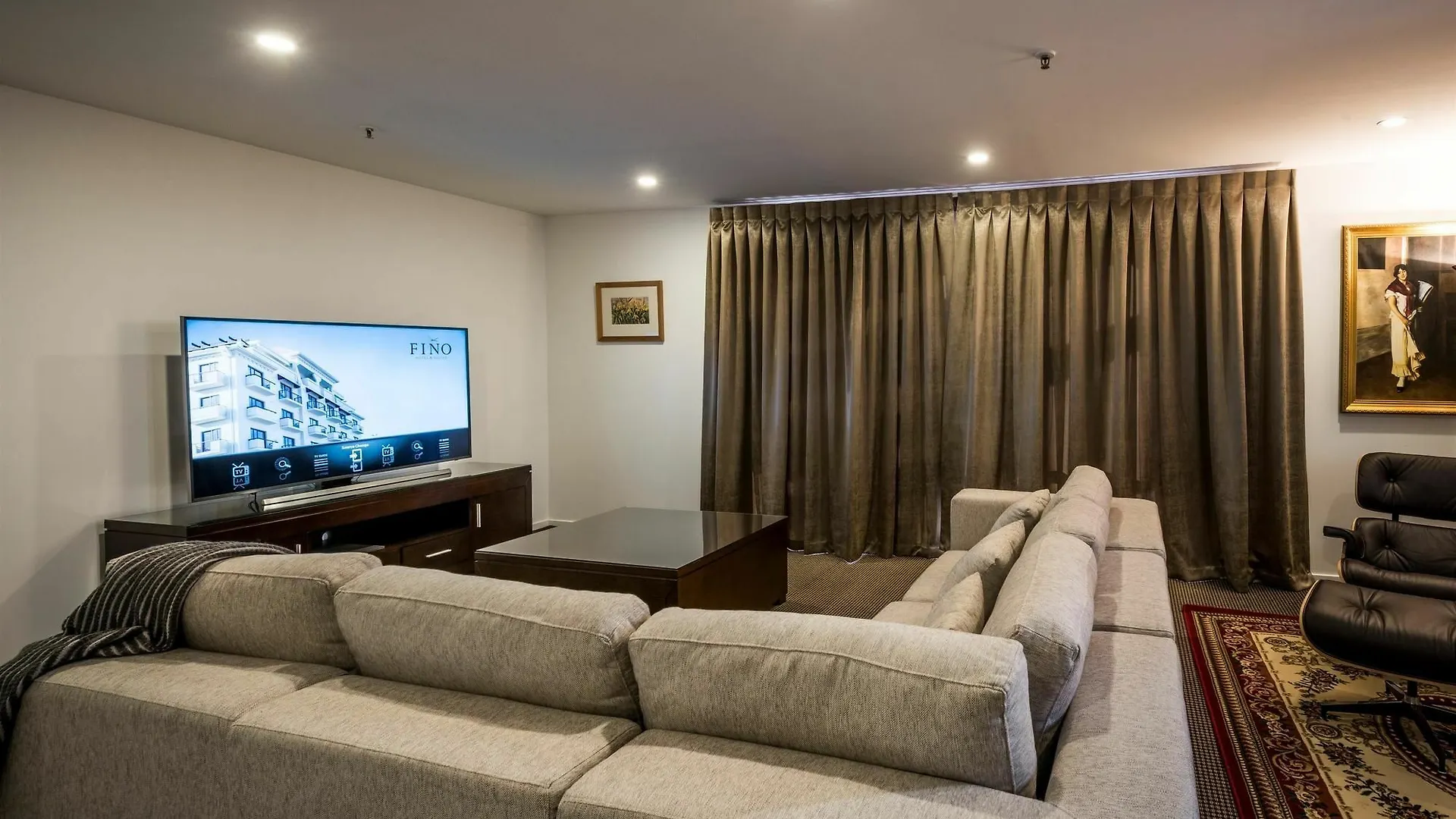 Fino Hotel & Suites Christchurch